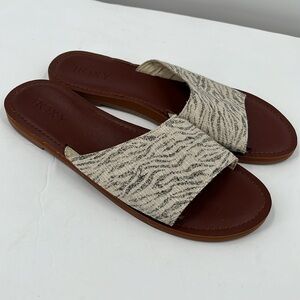 New Roxy Helena Slip On Canvas Flat Sandals Zebra Print Asymmetrical Strap 8.5
